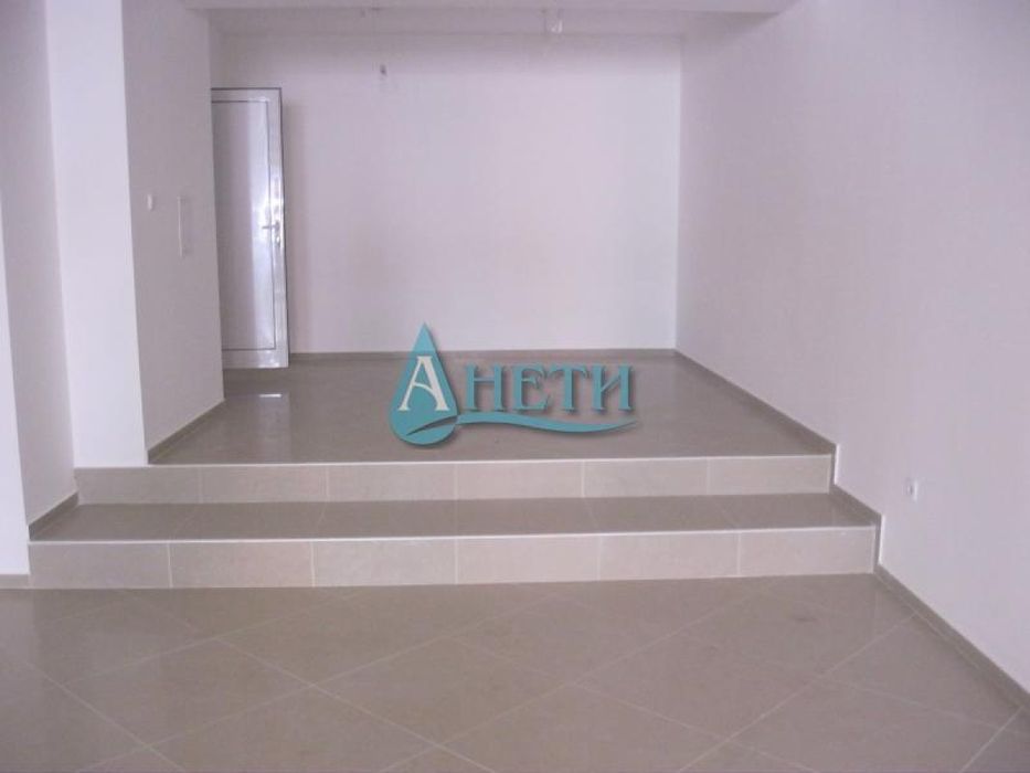 Продава се Заведение в София, Зона Б-18 - 732 кв.м за 1230 €/кв.м - Снимка #1