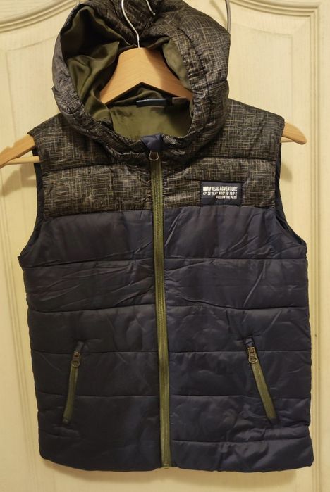 140 - Детски Елек - 2бр.