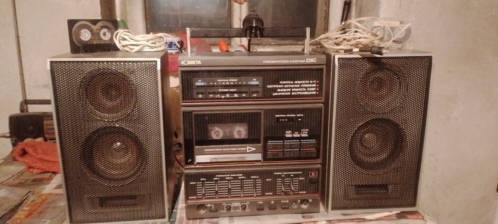 Продам Магнитофон, Комета СССР.