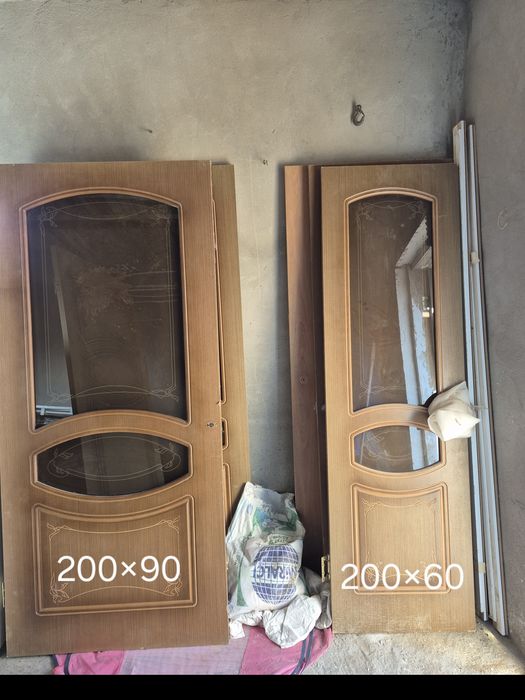 Продается пластиковые,деревянные двери