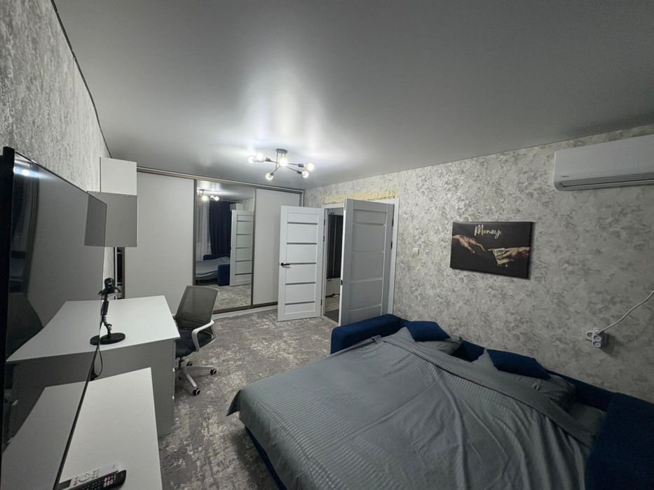 Квартира 1 комнатная посуточно момушылы 25