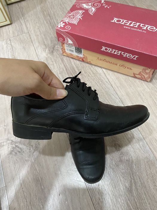 Продам туфли для мальчиков