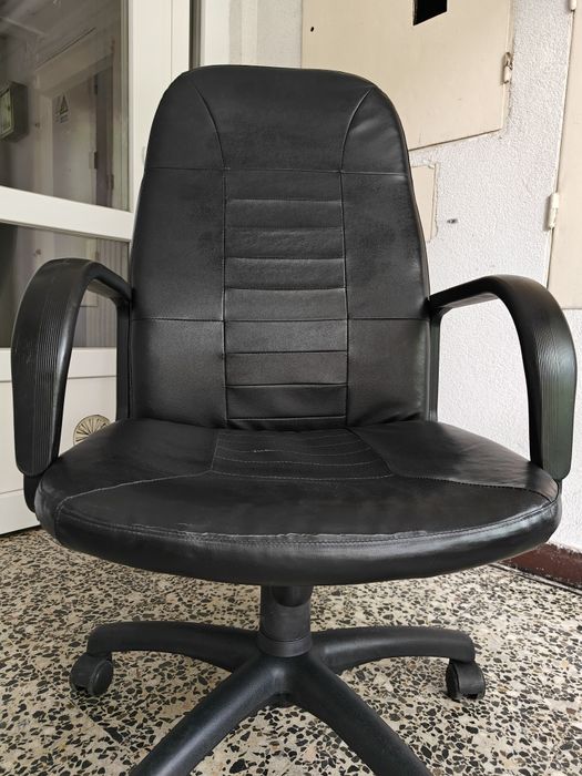 Scaun rotativ pentru birou