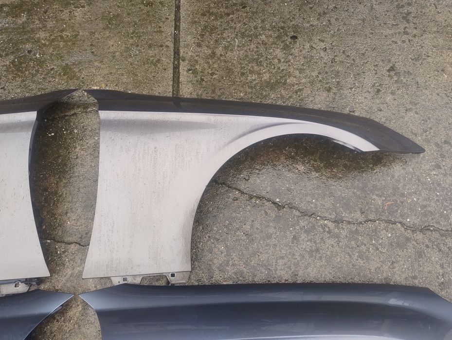 Aripa stanga față Mercedes CLS W219, aripa dreapta față Mercedes CLS