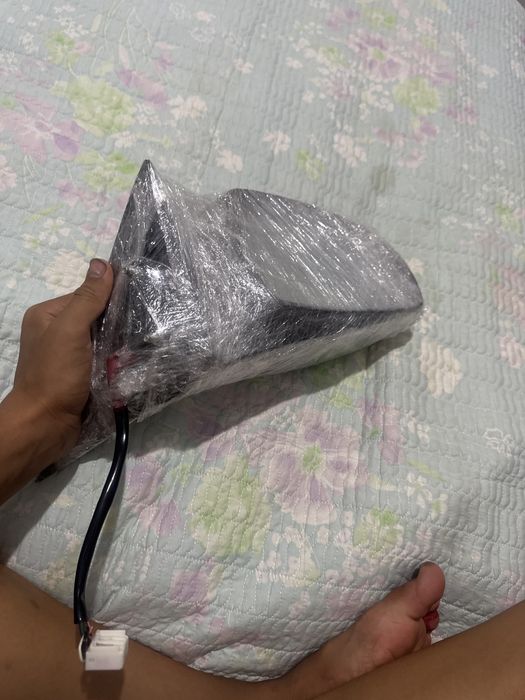 Toyota боковый стекла оргинал на 40-45