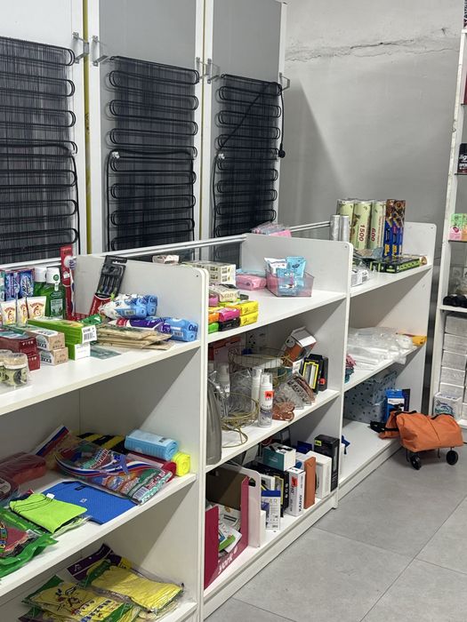 Продается мебель для магазина