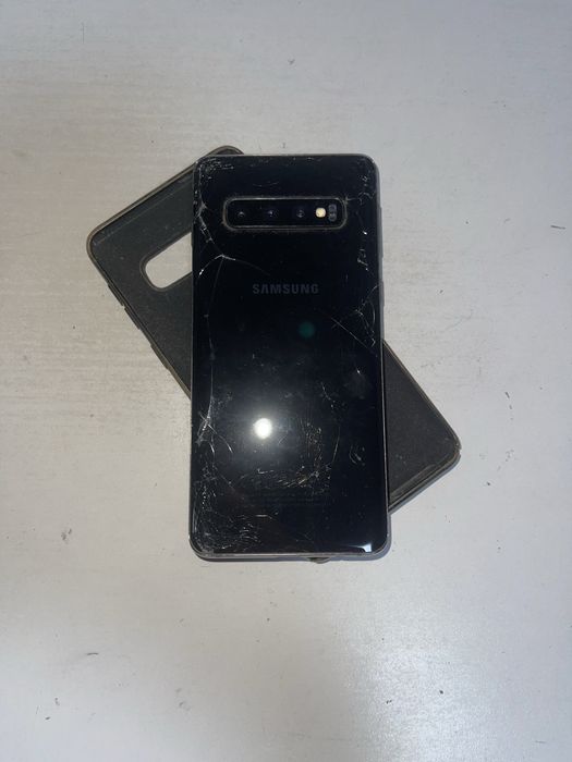 Продам Samsung S10 128gb