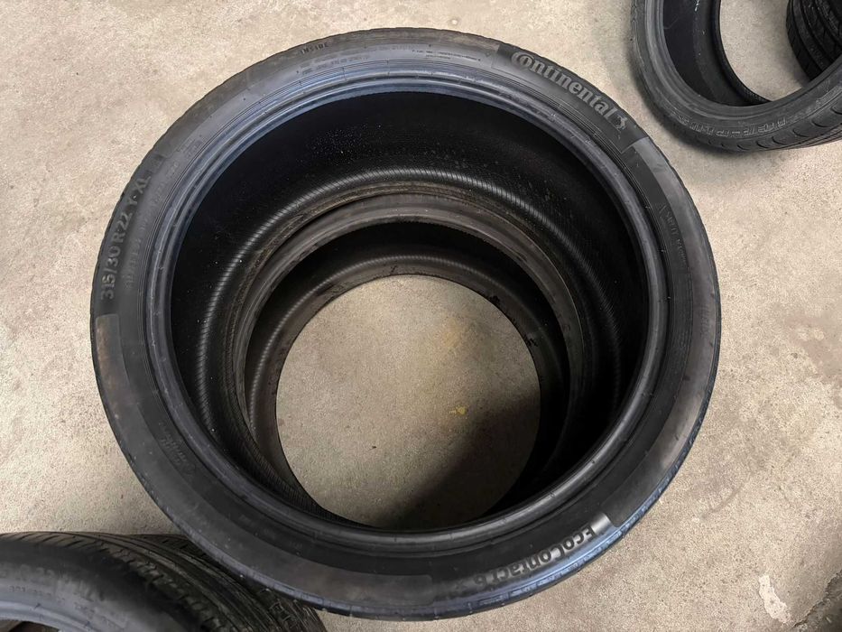 Set anvelope 275/35/22 si 315/30/22