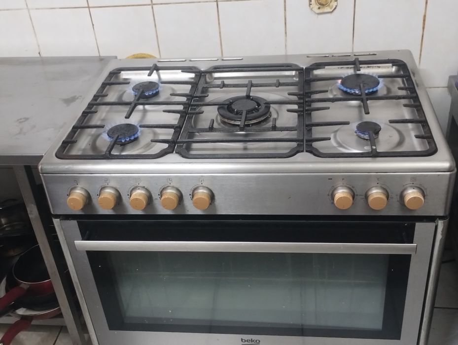Aragaz Beko pe gaz