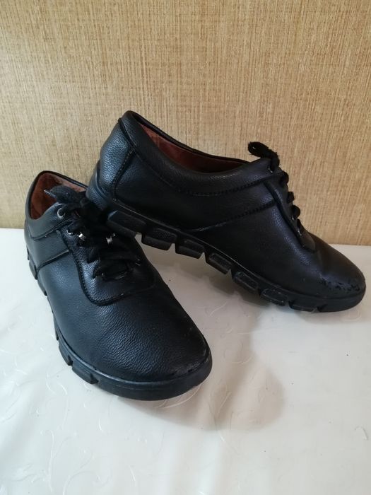 Продам детскую обувь,недорого.