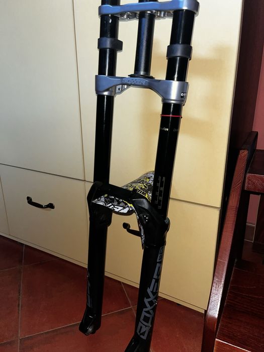Furca Rockshox Boxxer Select 200mm, Amortizor / Shock spate Rockshox Super Deluxe Coil Select+, Ghidon Specialized 31.8 mm, 780mm latime (fox, ohlins)