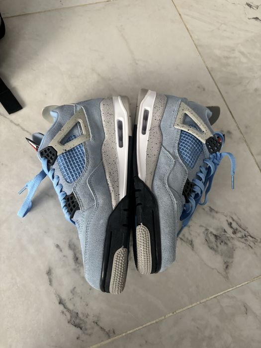Jordan 4 University Blue – mărimea 42 Nou