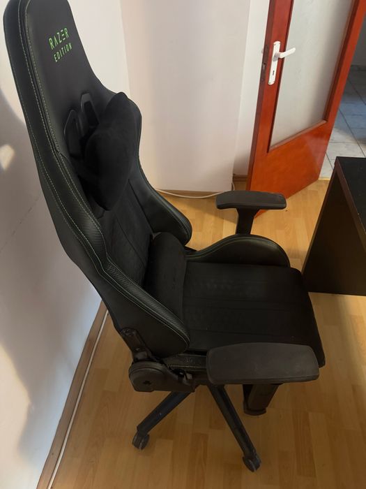 Scaun Gaming Razer