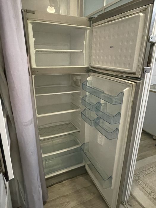 Холодильник б/у