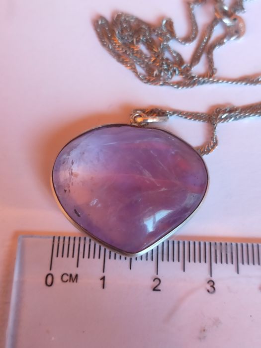 Сребърна висулка с аметист