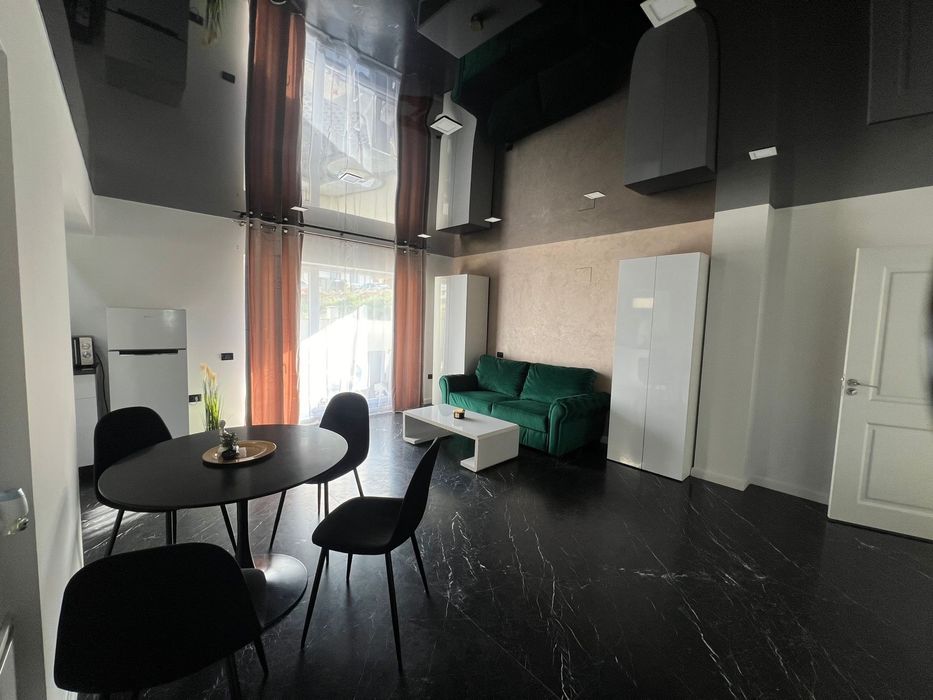 Inchiriez apartament Mamaia -Nord