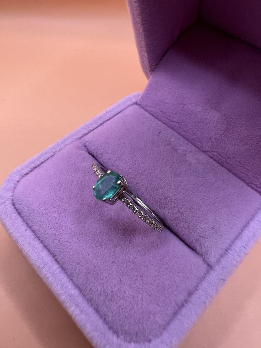 Продам золотое кольцо.