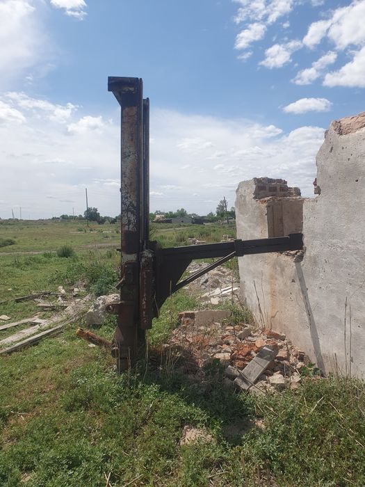 Продам стрелу на к700 (кран)