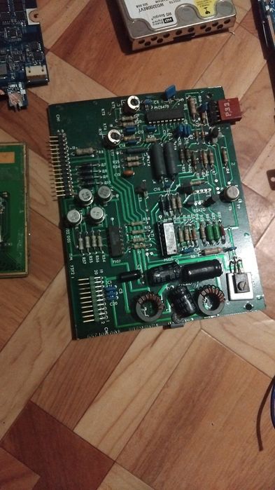 продават се електроника скрап