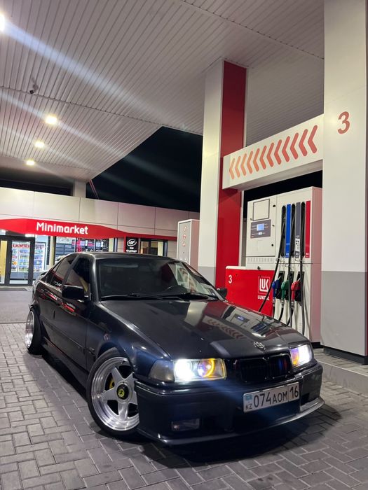 Продам BMW 328i