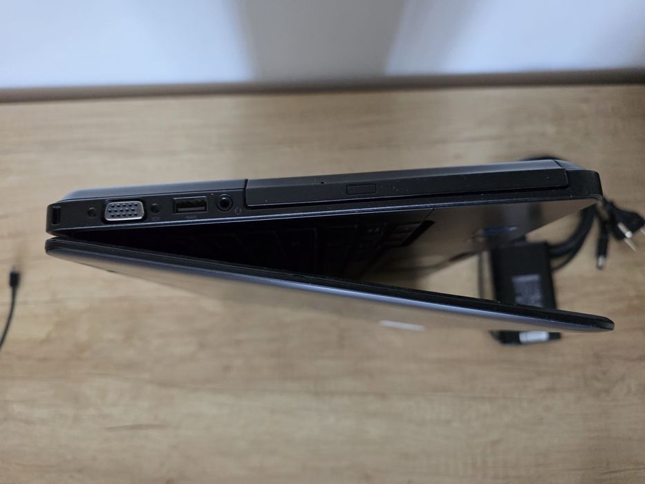 Laptop DELL  I5 DDR 8G Hdd 500G