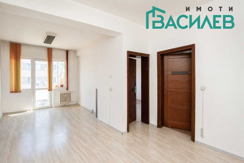 Продава 3-СТАЕН град София, Център
