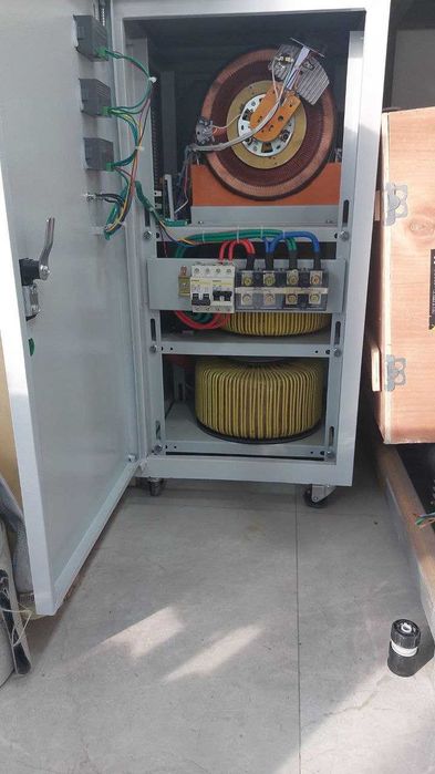Стабилизатор 30 kw (80-250V)
