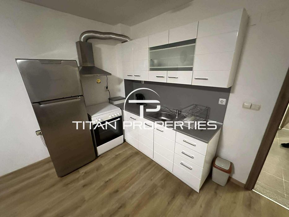 Дава се под наем Тристаен апартамент в Варна, Колхозен пазар - 70 кв.м за 511 € - Снимка #1