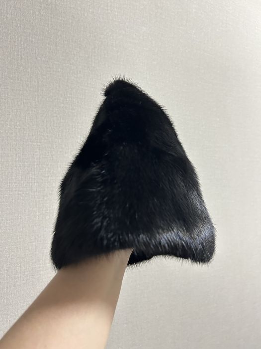 Шапка норковая со стразами