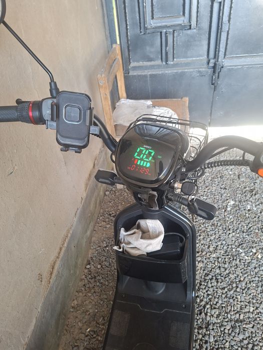 Скутер сотилади холати идеал