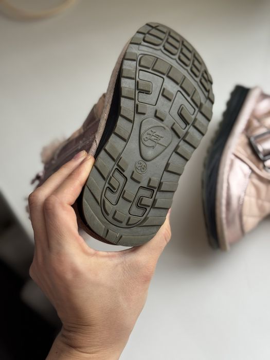 Детские сапожки для девочки