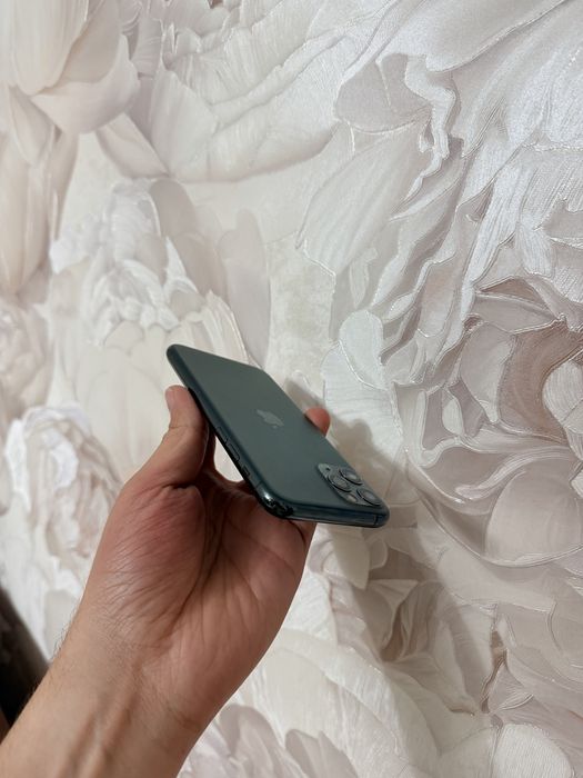 iPhone 11/Pro 256Gb - В хорошем состоянии