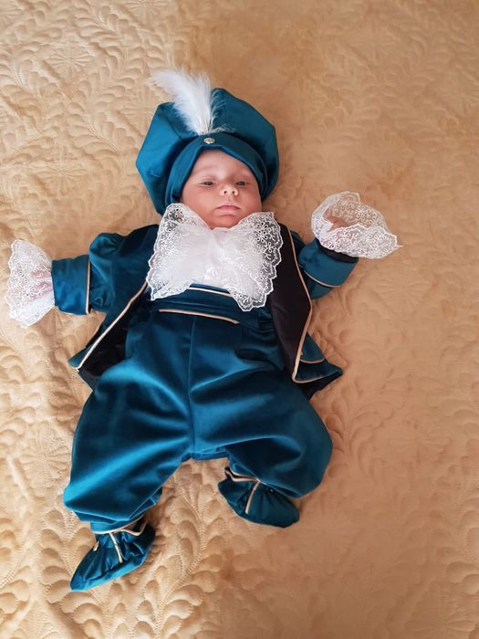 Vand Costumas  botez