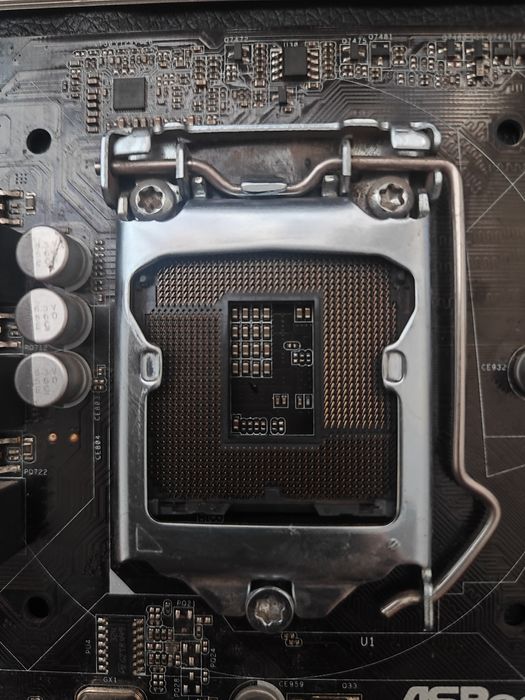 Материнка ASRock H81 / LGA 1150