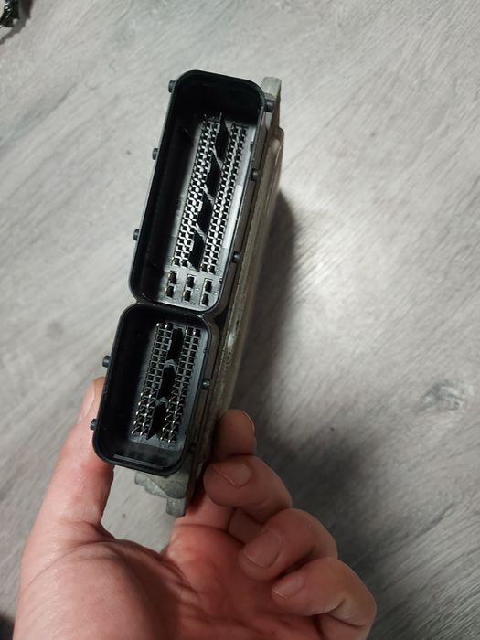 Ecu calculator motor vw passat b6 2.0tdi cod 03G906021MT