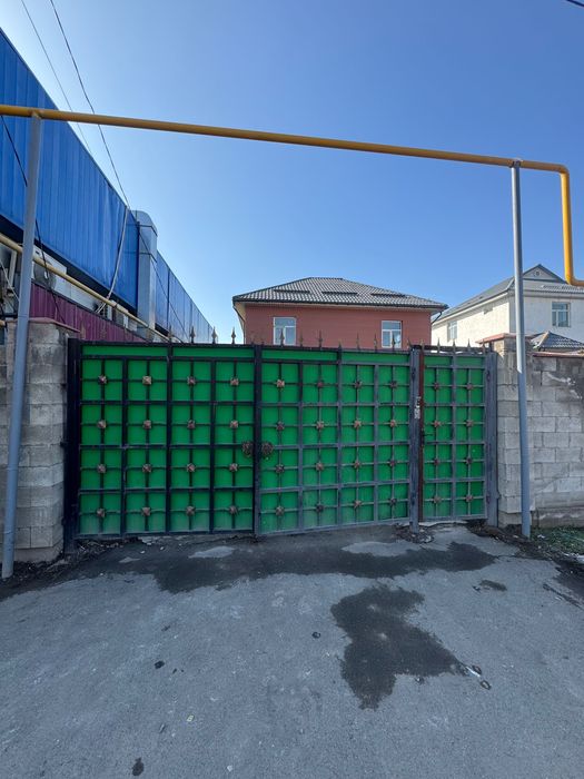 Металлические ворота с калиткой