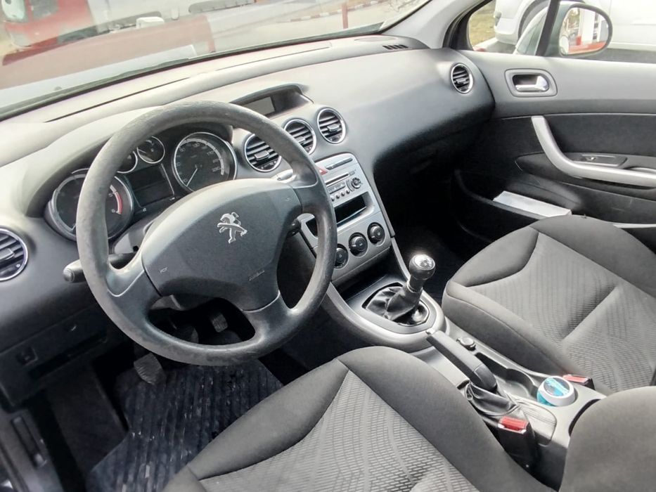 Vând Peugeot 308 din anul 2011