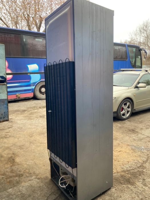 Холодильник продается