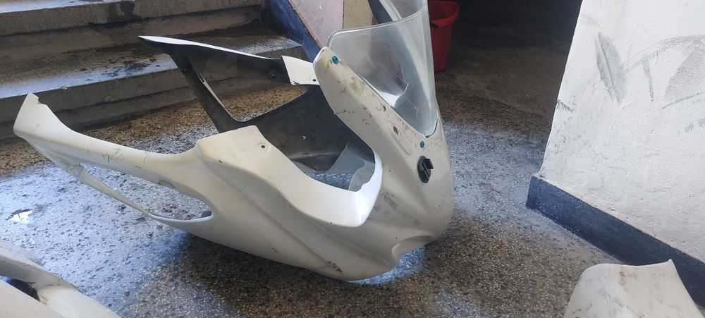 Смоли.. спойлери за сузуки ..suzuki 1000 k7 k8