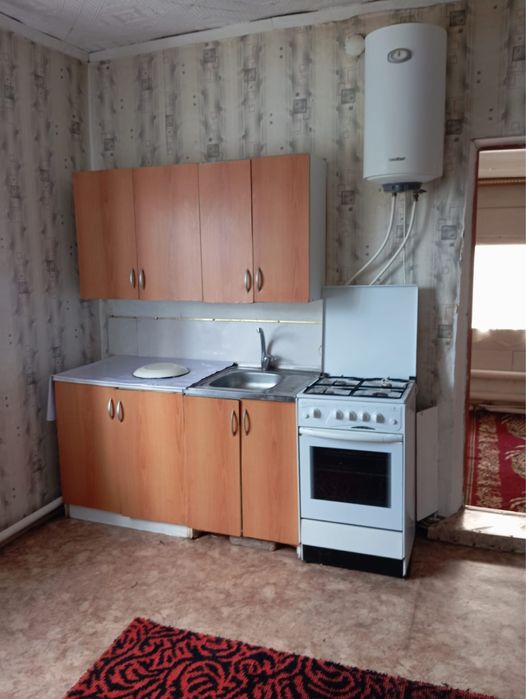 Сдам дом благоустроенный во дворе с хозяевами