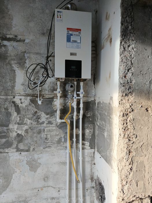 Сантехник ( отопление) Монтаж газового котла ( двухконтурный и однокон