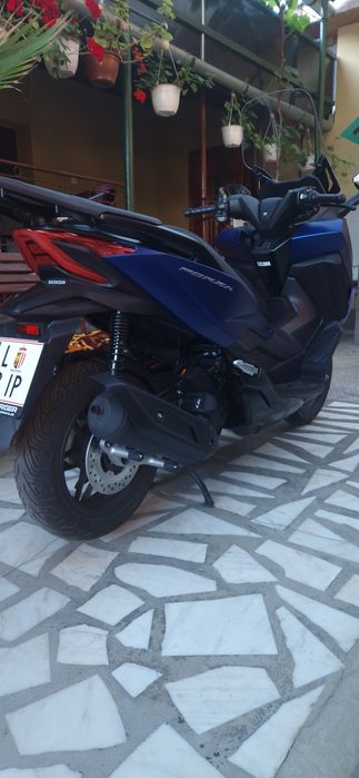 Honda forza 125 cc