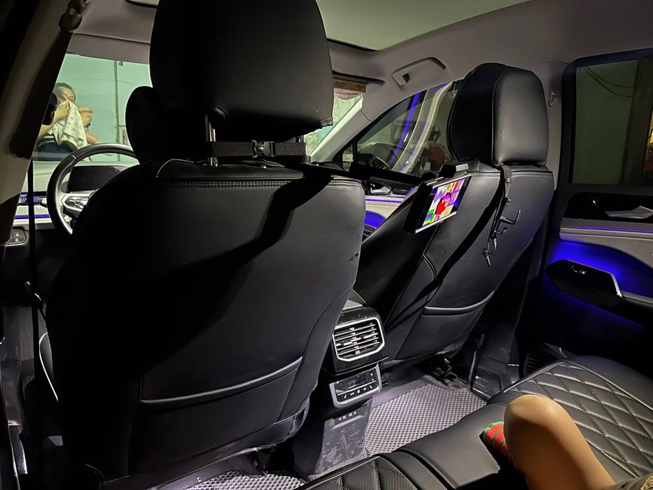 Универсальные чехлы в отличном состоянии