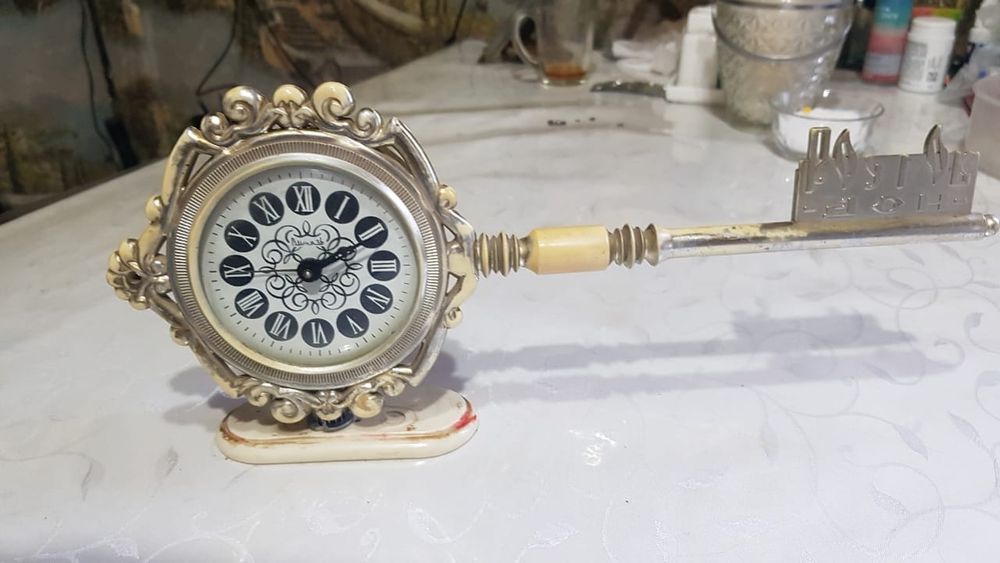 Продам Настольные Часы