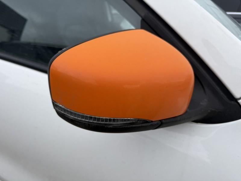 Oglinda dreapta Dacia Spring 963011218R culoare alba Hatchback