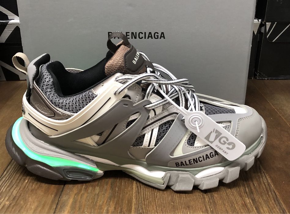 Balenciaga Track Led Grey Light Multicolor Neon Full Box Verificare La Livrare