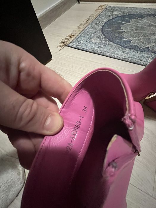 Ghete roz marimea 36 noi