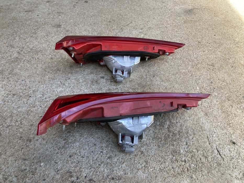 Стоп за багажник на тойота аурис комби/Toyota auris 12-15г