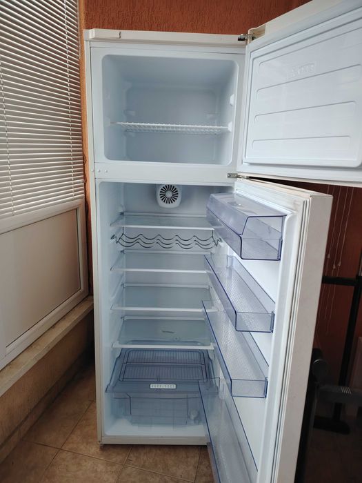 хладилник беко работи