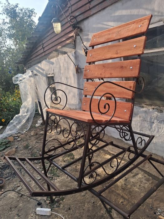 Сварные изделия для дома дровница ,кресло -качалка,складной мангал